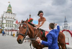 В небе, на воде и под землей: Необычные места для свадьбы в Москве