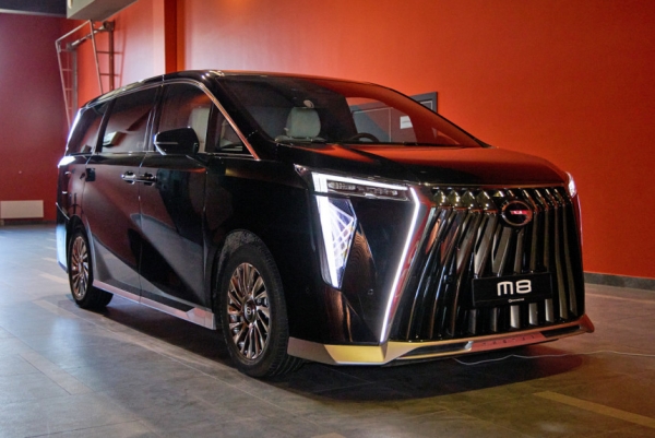 Минивэн GAC M8 Lounge в России: роскошь для четверых АВТО