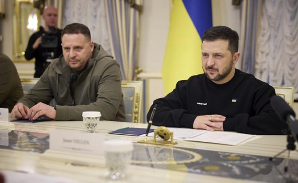 Владимир Олейник: Зеленский сдаст Ермака — но от мести Коломойского ему не спастись