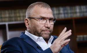 Глава ФТС оценил эффект борьбы с «серыми схемами» на таможне в ₽300 млрд ЭКОНОМИКА