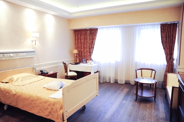 35 лет клинике академика Ройтберга: качество и эффективность лечения, проверенные временем