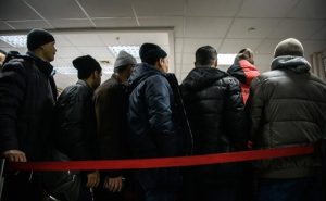 Мигранты в России начали все быстрее обзаводиться «стволами». Для чего им огнестрел? ОБЩЕСТВО