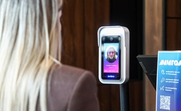 Потерявшие лицо: 50 млн россиян, сдавших биометрию, будут автоматически штрафовать на улице за нарушения Потерявшие лицо: 50 млн россиян, сдавших биометрию, будут автоматически штрафовать на улице за нарушения